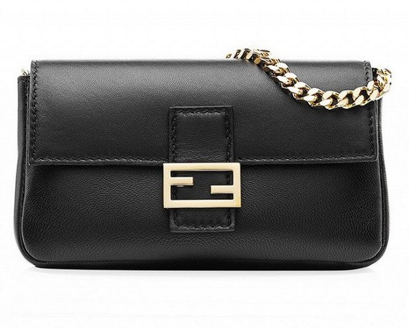 Οι 7 τσάντες που κρατούν οι πιο ισχυρές γυναίκες του κόσμου (και η πιο φθηνή εκδοχή τους) [εικόνες] | iefimerida.gr 22