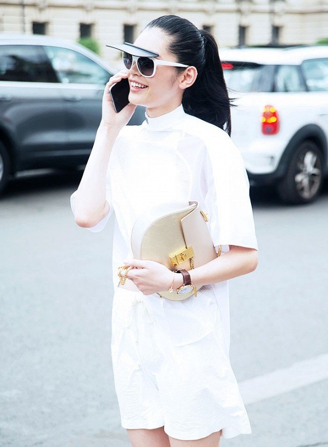 Οι 7 τσάντες που κρατούν οι πιο ισχυρές γυναίκες του κόσμου (και η πιο φθηνή εκδοχή τους) [εικόνες] | iefimerida.gr 4