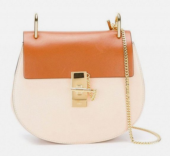 Οι 7 τσάντες που κρατούν οι πιο ισχυρές γυναίκες του κόσμου (και η πιο φθηνή εκδοχή τους) [εικόνες] | iefimerida.gr 6