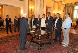 Η Θεοδώρα Τζάκρη «χάλασε» τον ΣΥΡΙΖΑ: Οι βουλευτίνες έβαλαν 12ποντες γόβες [εικόνες] | iefimerida.gr 8