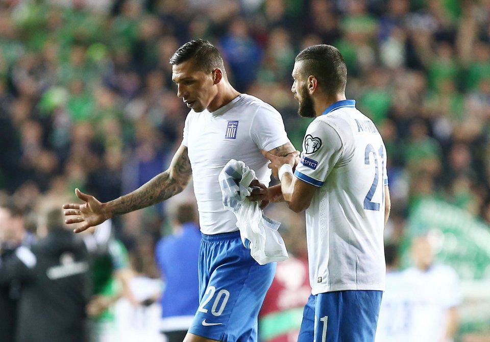 Ο Χολέμπας πέταξε τη φανέλα με το εθνόσημο - Εντονος εκνευρισμός στην Εθνική [εικόνα] | iefimerida.gr 0