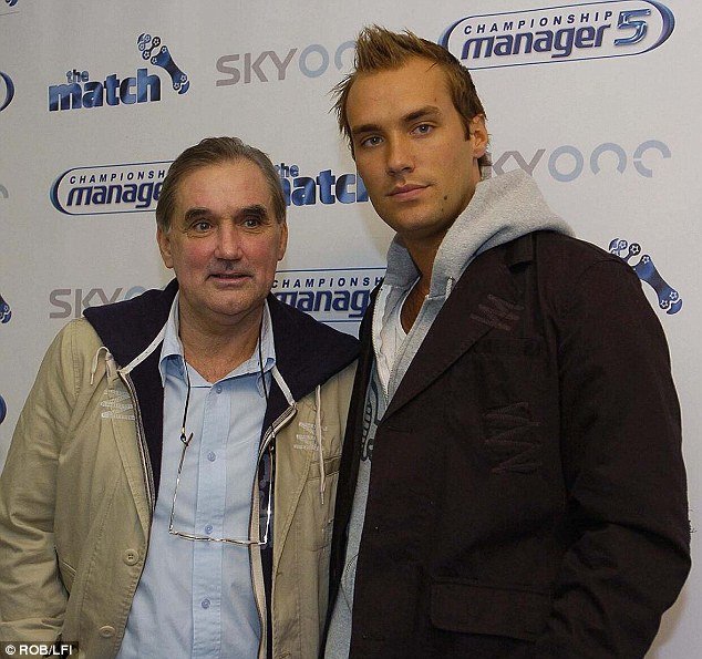 Τζορτζ Μπεστ: Ενας ποδοσφαιριστής που ζούσε σαν... ροκ σταρ [εικόνες & βίντεο] | iefimerida.gr 6