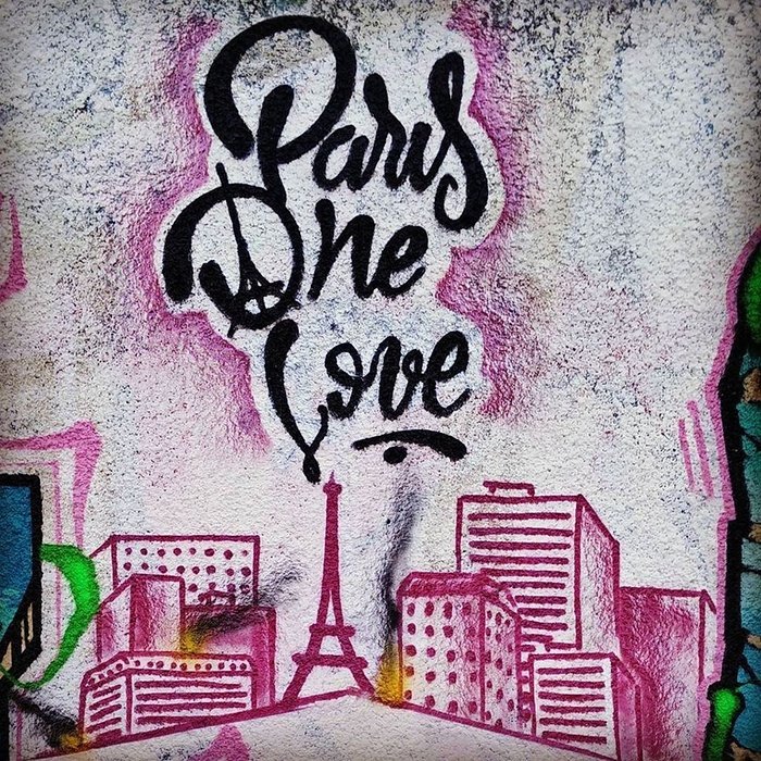 #SprayForParis: Τα μοναδικά και ιδιαίτερα γκράφιτι που γέμισαν τους τοίχους του Παρισιού μετά το μακελειό [εικόνες] | iefimerida.gr 5