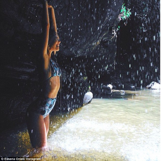 Σταρ του Instagram κάνει την ανατροπή -Γράφει κάτω από τις φωτογραφίες πόσα χρήματα έβγαλε από αυτές [εικόνες] | iefimerida.gr 9