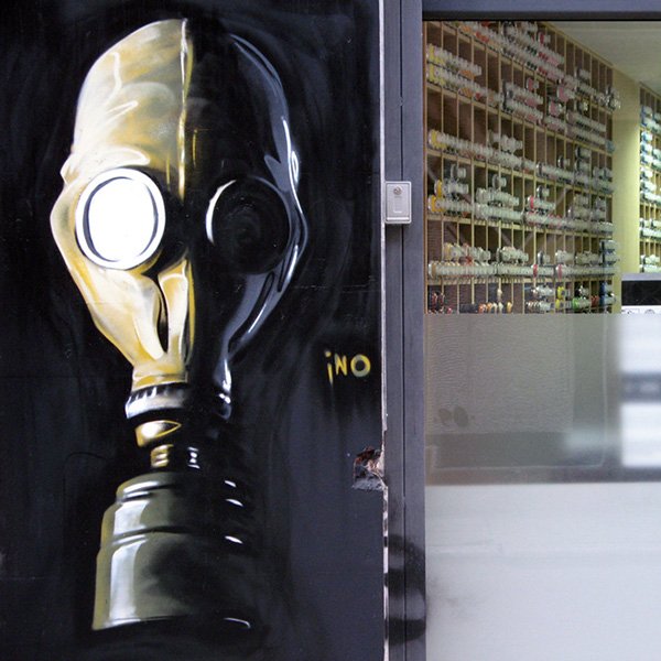 INO: Πίσω από την μάσκα του Ελληνα γκραφιτά που έχει βάψει όλο τον κόσμο [εικόνες] | iefimerida.gr 5