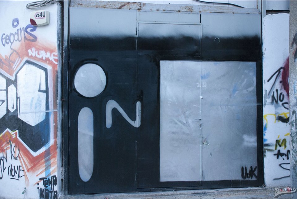 INO: Πίσω από την μάσκα του Ελληνα γκραφιτά που έχει βάψει όλο τον κόσμο [εικόνες] | iefimerida.gr 3