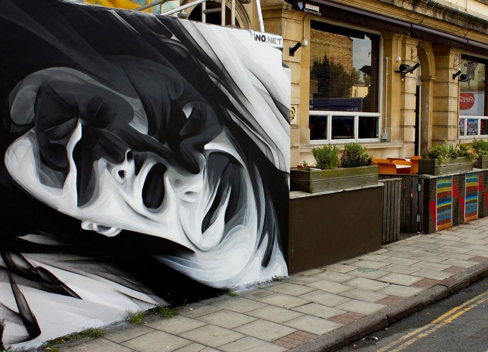 INO: Πίσω από την μάσκα του Ελληνα γκραφιτά που έχει βάψει όλο τον κόσμο [εικόνες] | iefimerida.gr 14