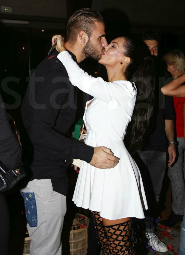 Ζέτα Θεοδωροπούλου: Δείτε την μπότα-υπερπαραγωγή που φόρεσε στα γενέθλια της [εικόνες] | iefimerida.gr 6