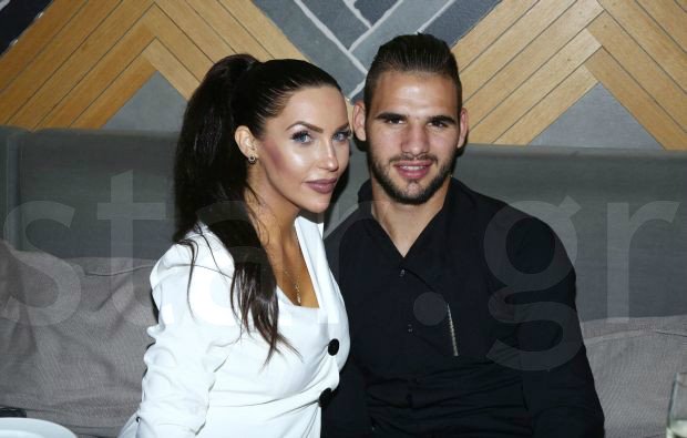 Ζέτα Θεοδωροπούλου: Δείτε την μπότα-υπερπαραγωγή που φόρεσε στα γενέθλια της [εικόνες] | iefimerida.gr 5