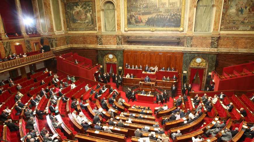 Γιατί ο Ολάντ συγκάλεσε βουλή και γερουσία στο παλάτι των Βερσαλλιών [εικόνες] | iefimerida.gr 4