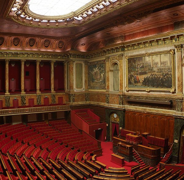 Γιατί ο Ολάντ συγκάλεσε βουλή και γερουσία στο παλάτι των Βερσαλλιών [εικόνες] | iefimerida.gr 3