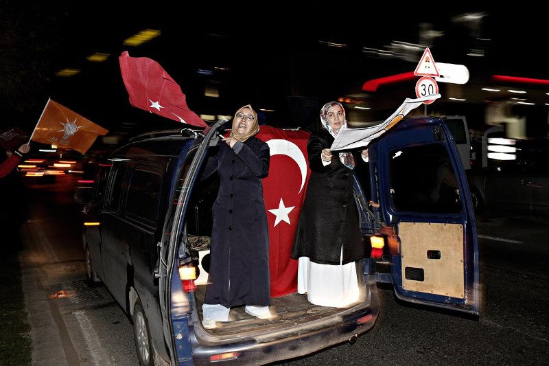 Τουρκία: Σαρωτική νίκη Ερντογάν -Οι προκλήσεις που θα αντιμετωπίσει από σήμερα  | iefimerida.gr 0