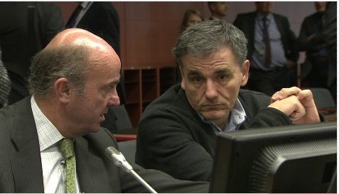 Ο Ντάισελμπλουμ χτυπάει το... κουδούνι του Eurogroup και όλοι ξεκαρδίζονται [εικόνες & βίντεο] | iefimerida.gr 3