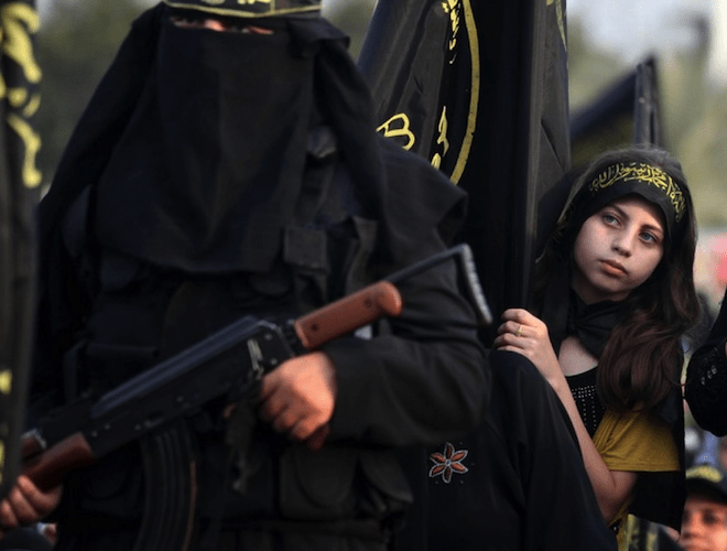 Οι γυναίκες τζιχαντιστές: Αδίστακτες, φανατικές, μισούν τη Δύση -Πώς ζουν, τι λένε [εικόνες] | iefimerida.gr 5