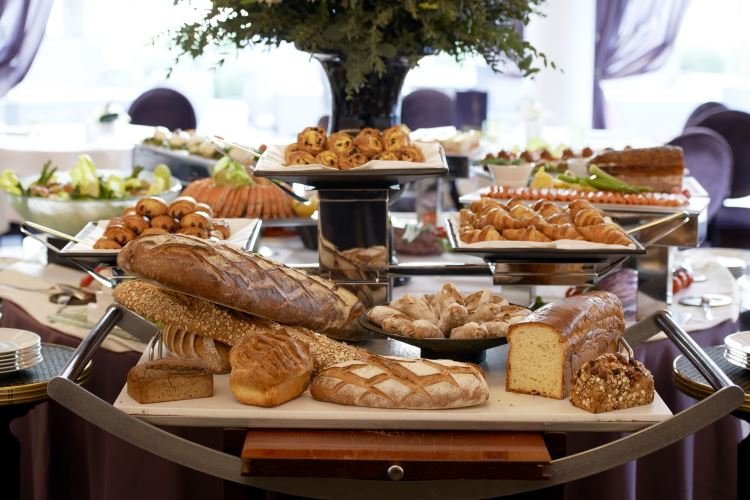 Fouquet's -Το μοναδικό εστιατόριο του Παρισιού που είναι ιστορικό μνημείο [εικόνες] | iefimerida.gr 8