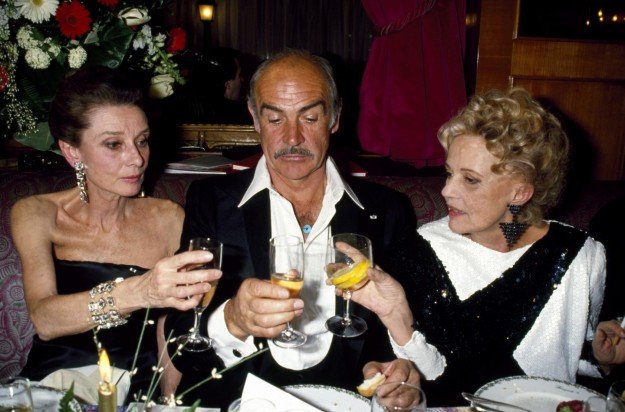 Fouquet's -Το μοναδικό εστιατόριο του Παρισιού που είναι ιστορικό μνημείο [εικόνες] | iefimerida.gr 13