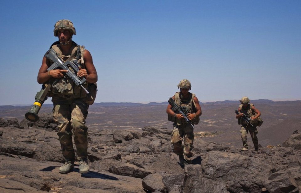 Μεγάλη δύναμη πυρός με αεροπλανοφόρα, μαχητικά και πυρηνικά: Ο στρατός της Γαλλίας μπορεί ακόμα και μόνος του να «διαλύσει» το ISIS [εικόνες] | iefimerida.gr 7