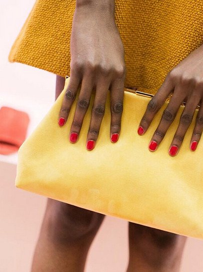 Mια Γαλλίδα αποκαλύπτει τα μυστικά της για τέλειο στιλ -Τι κάνουν οι Παριζιάνες και είναι τόσο κομψές [εικόνες] | iefimerida.gr 17