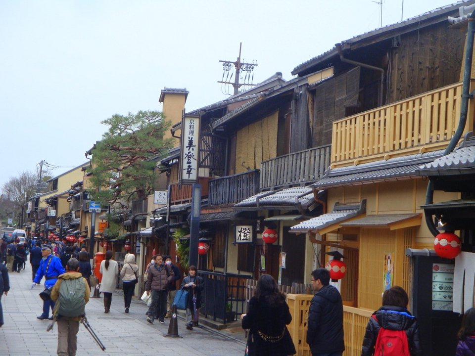 Γιατί υπάρχουν ακόμη γκέισες στην Ιαπωνία -Μια παράξενη ζωή για νεαρές γυναίκες [εικόνες] | iefimerida.gr 16