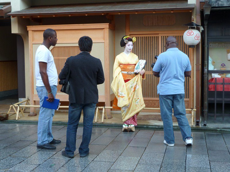 Γιατί υπάρχουν ακόμη γκέισες στην Ιαπωνία -Μια παράξενη ζωή για νεαρές γυναίκες [εικόνες] | iefimerida.gr 9