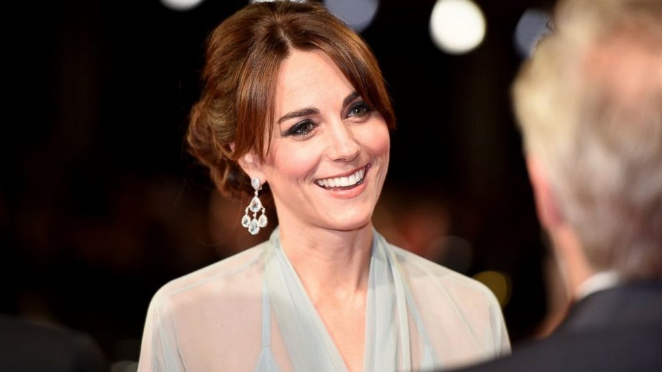 Τα 6 πράγματα που πρέπει να ξέρεις για τις αφέλειες! Αντίγραψε τις διάσημες σταρ για τέλειο αποτέλεσμα [εικόνες] | iefimerida.gr 5