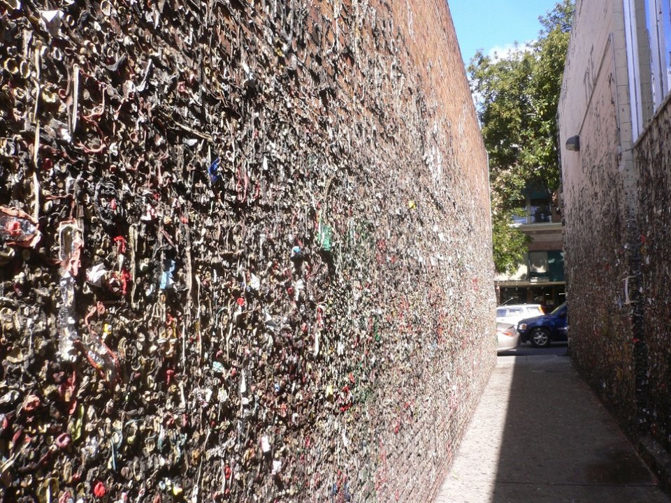 Ο ιστορικός «τοίχος με τις τσίχλες» στο Σιάτλ των ΗΠΑ θα σβήσει - Καθαρίζεται οριστικά [εικόνες] | iefimerida.gr 5