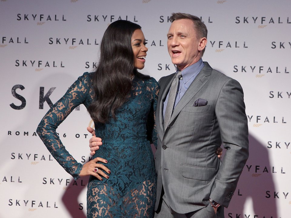 Αρωμα Χόλιγουντ στην ελληνική διαπραγματευτική ομάδα -Νέο μέλος της ο σύντροφος της Ναόμι Χάρις[εικόνες] | iefimerida.gr 8