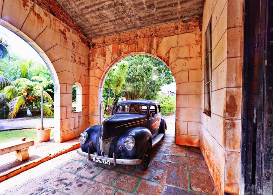 Oι πολυτελείς, τυπικές βίλες της Αβάνας κόβουν την ανάσα - Η απόλυτη ομορφιά μέσα σε ερείπια [εικόνες] | iefimerida.gr 4