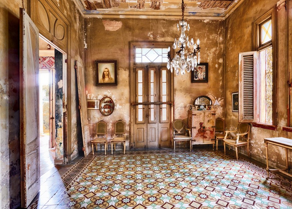 Oι πολυτελείς, τυπικές βίλες της Αβάνας κόβουν την ανάσα - Η απόλυτη ομορφιά μέσα σε ερείπια [εικόνες] | iefimerida.gr 5