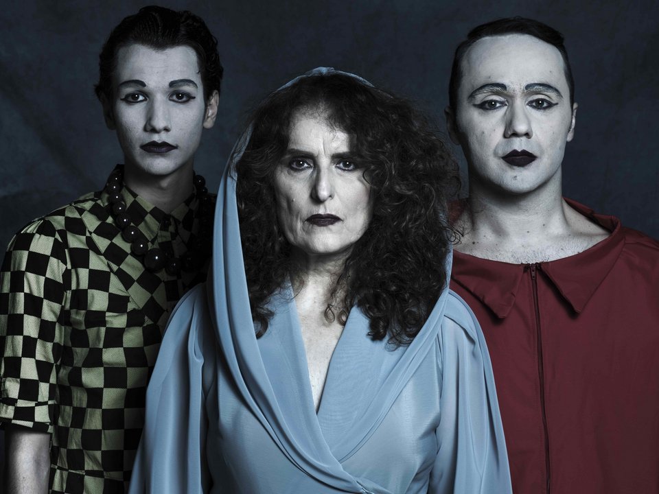 Κάτι τρέχει στην πλατεία Αυδή [εικόνες] | iefimerida.gr 5