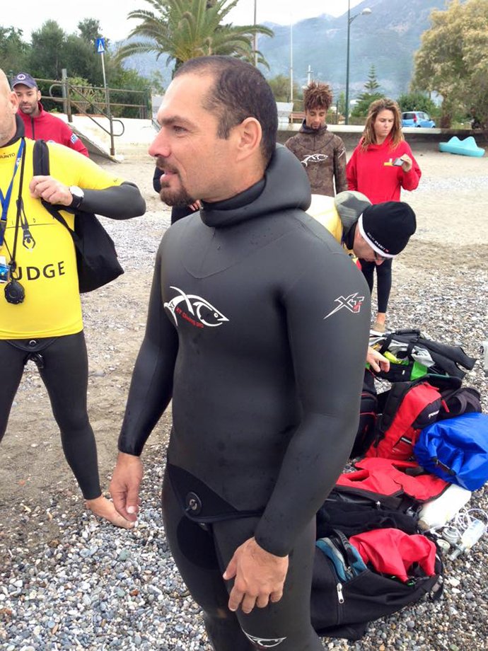 Παγκόσμιο ρεκόρ κατάδυσης στον Μεσσηνιακό κόλπο -Ο Καλαματιανός που βούτηξε στα 146 μέτρα [εικόνες] | iefimerida.gr 0