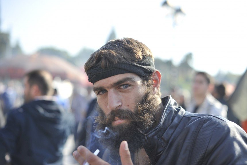 Ο πιο σέξι Κρητικός αγρότης:Τα γαλάζια μάτια του «έσπασαν» τα social media [εικόνες]   | iefimerida.gr 2