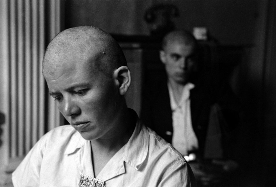 Γυμνή στη μπανιέρα του Χίτλερ: Η συναρπαστική ιστορία της ηγερίας των σουρεαλιστών Λι Μίλλερ [εικόνες] | iefimerida.gr 9