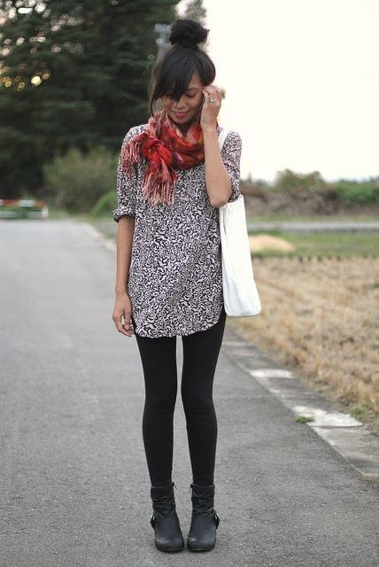 Το κολάν είναι το νέο τζιν -Πώς να το φορέσεις σωστά για να μη μοιάζει φτηνό το ντύσιμο [εικόνες] | iefimerida.gr 10