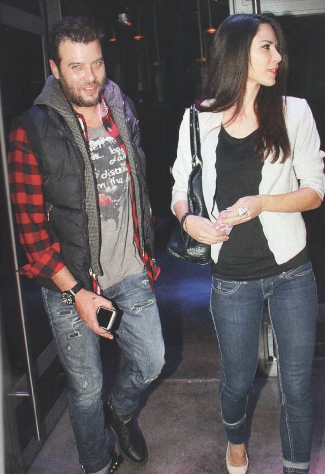 Αυτή είναι η νεαρή, μελαχρινή νέα σύντροφος του Λάμπη Λιβιεράτου [εικόνες] | iefimerida.gr 2