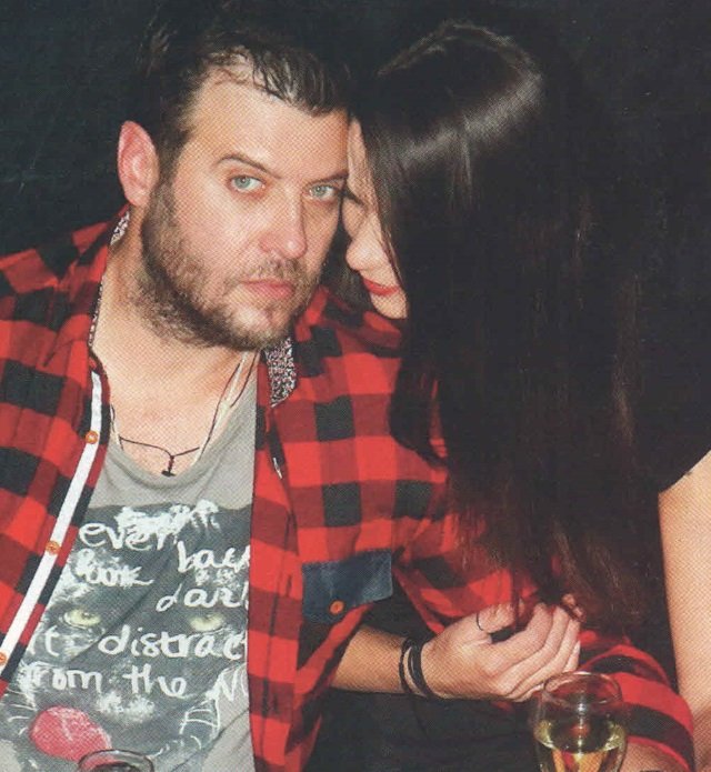 Αυτή είναι η νεαρή, μελαχρινή νέα σύντροφος του Λάμπη Λιβιεράτου [εικόνες] | iefimerida.gr 0