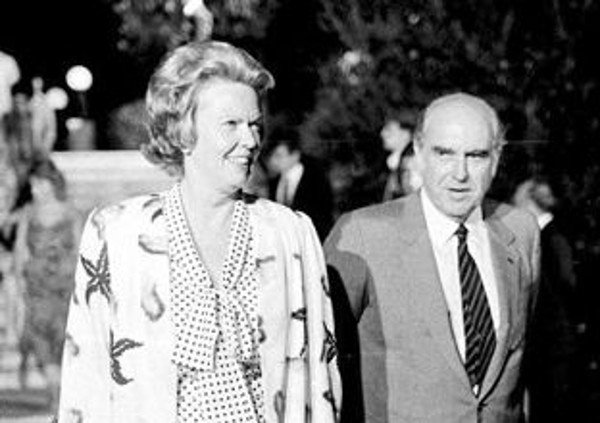 Μαργαρίτα Παπανδρέου: Είχα και εγώ εξωσυζυγική σχέση -Ο Πιερ ήταν 10 χρόνια νεότερός μου, φίλος και εραστής μου | iefimerida.gr 2