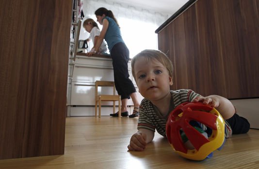 Δουλειές στο σπίτι –Η αιώνια διαμάχη ανδρών και γυναικών [εικόνες] | iefimerida.gr 2