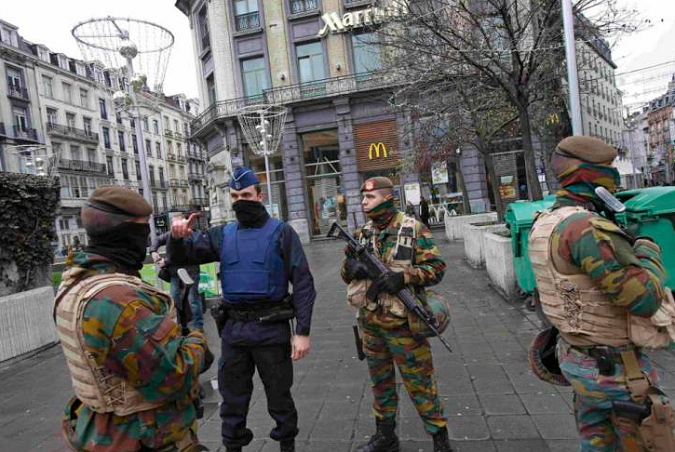 Συναγερμός στις Βρυξέλλες -Φόβος για επίθεση σαν του Παρισιού | iefimerida.gr 3