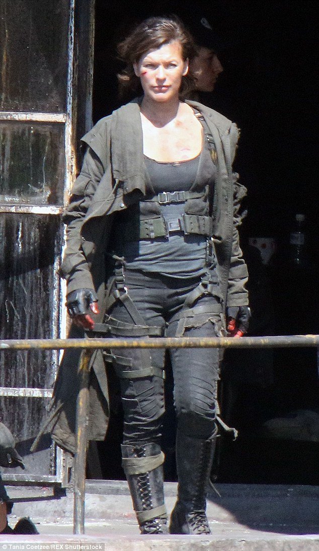  Δείτε την Μίλα Γιόβοβιτς γριά [εικόνες]  | iefimerida.gr 3