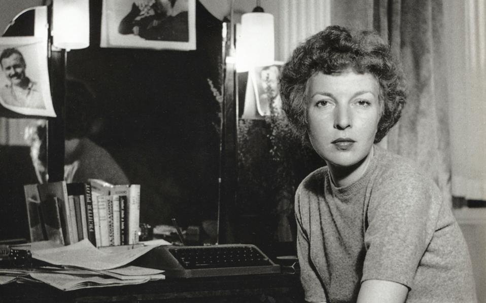 Γυμνή στη μπανιέρα του Χίτλερ: Η συναρπαστική ιστορία της ηγερίας των σουρεαλιστών Λι Μίλλερ [εικόνες] | iefimerida.gr 12