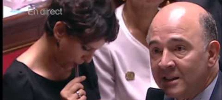 Υπουργός στη Γαλλία βάζει το στυλό στο στόμα και προκαλείται σάλος [εικόνες] | iefimerida.gr 1