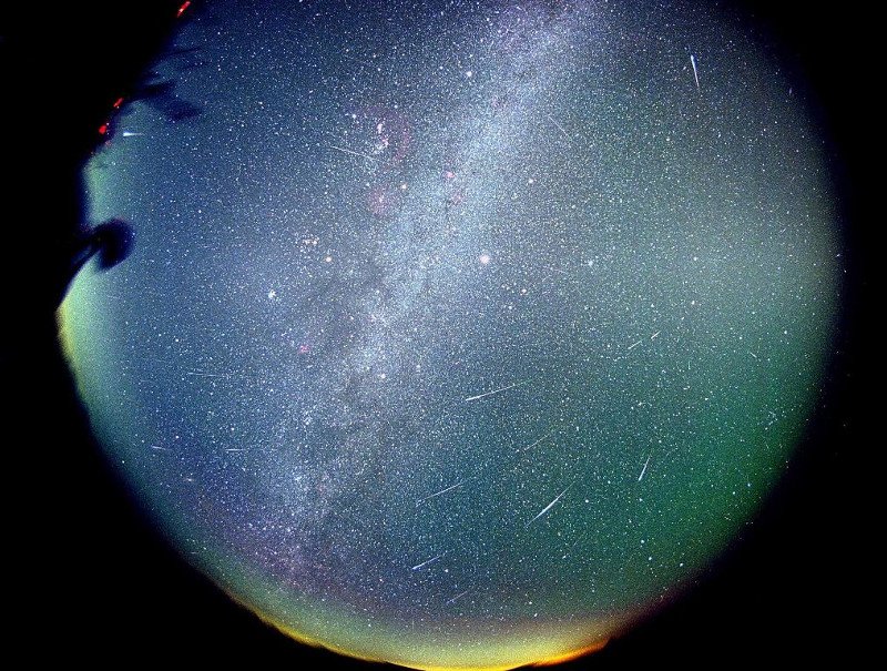 Θέαμα στον ουρανό: «Βροχή των Λεοντιδών» την προσεχή Τρίτη -Ο Σιμόπουλος εξηγεί το φαινόμενο [εικόνες] | iefimerida.gr 3