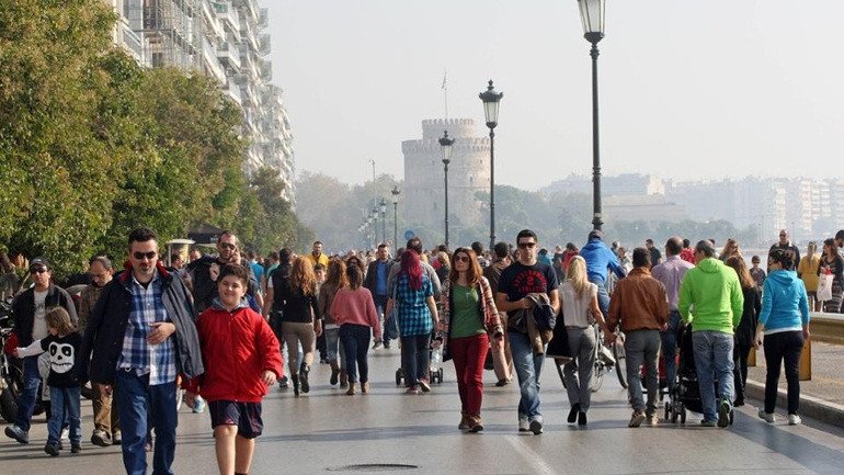  Πεζόδρομος για έξι ώρες η παραλιακή λεωφόρος Νίκης στη Θεσσαλονίκη [εικόνες]  | iefimerida.gr 2