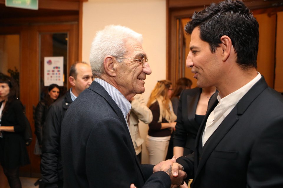 Ο Ρουβάς επέστρεψε στο φεστιβάλ Θεσσαλονίκης 24 χρόνια μετά και προκάλεσε παροξυσμό! [εικόνες] | iefimerida.gr 6