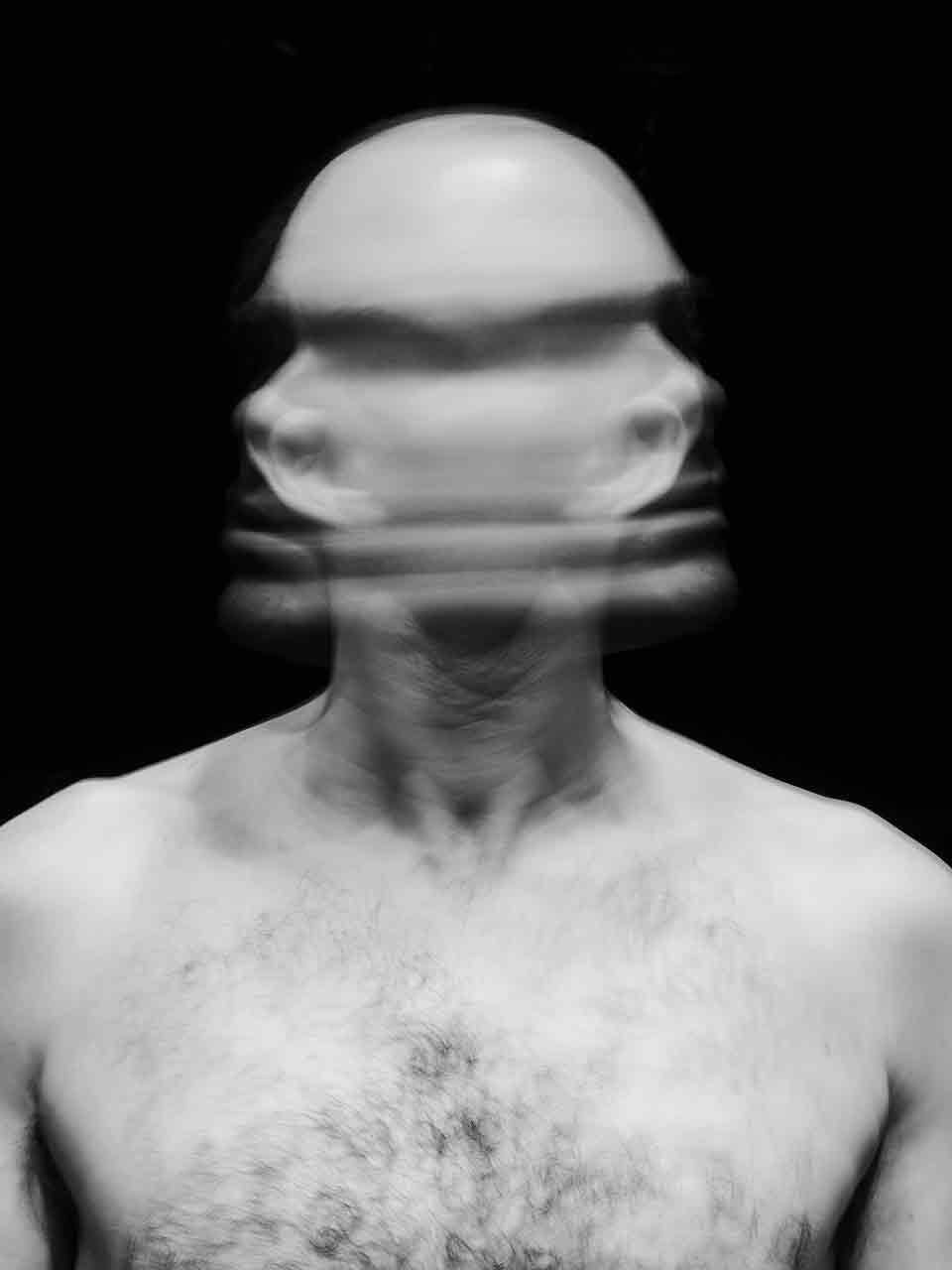 Ο ερωτικός χορός των 7 πέπλων στην Κυψέλη [εικόνες] | iefimerida.gr 0