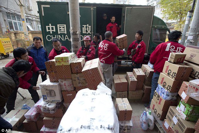 «Singles Day» -Απόψε τα μεσάνυχτα εκατομμύρια Κινέζοι ψωνίζουν δις στο διαδίκτυο [εικόνες] | iefimerida.gr 3