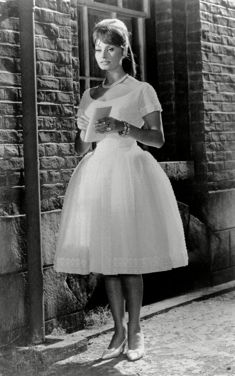 Τι είναι πια αυτά τα... Balmain; Γιατί οι Ελληνίδες έπαθαν παροξυσμό και έκαναν ουρές για ένα ρούχο - Οι Deux Hommes εξηγούν στο iefimerida [εικόνες] | iefimerida.gr 3