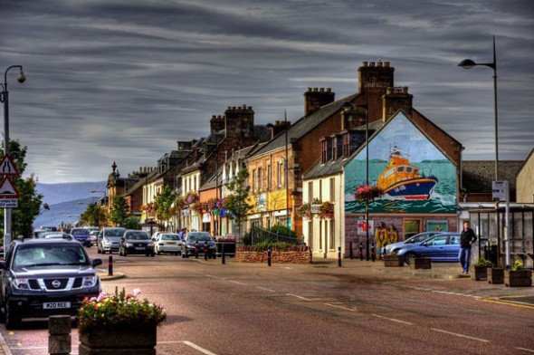 Υπαίθρια γκαλερί: Μια πόλη στην οποία τα σπίτια έγιναν πίνακες ζωγραφικής [εικόνες]  | iefimerida.gr 0