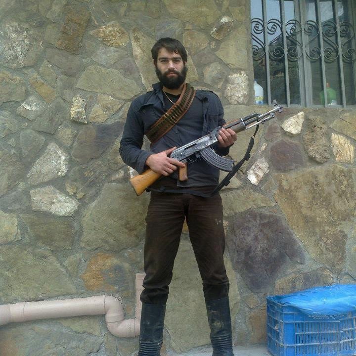 Ο πιο σέξι Κρητικός αγρότης:Τα γαλάζια μάτια του «έσπασαν» τα social media [εικόνες]   | iefimerida.gr 5